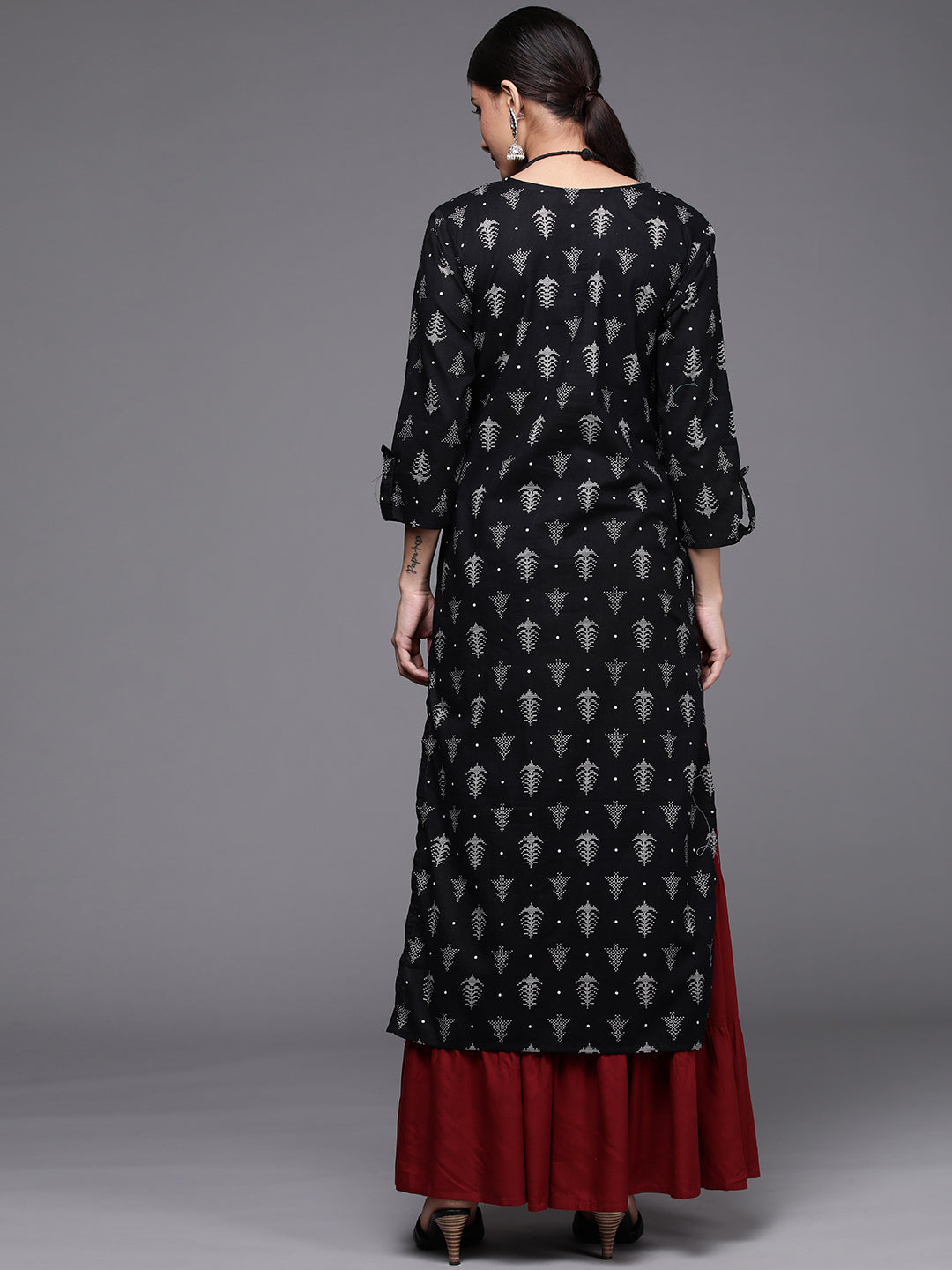 Varanga Women Printed Kurta With Kantha Stitch Details - Distacart