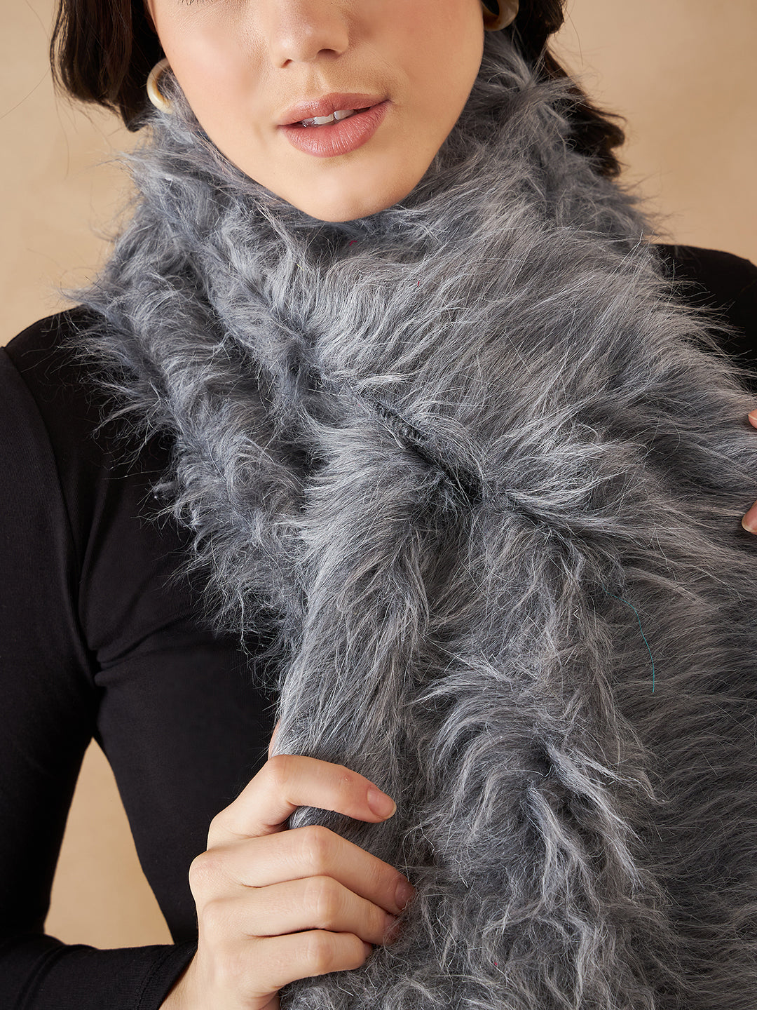 InWeave Women's Light Grey Faux Fur Neck Warmer - Distacart