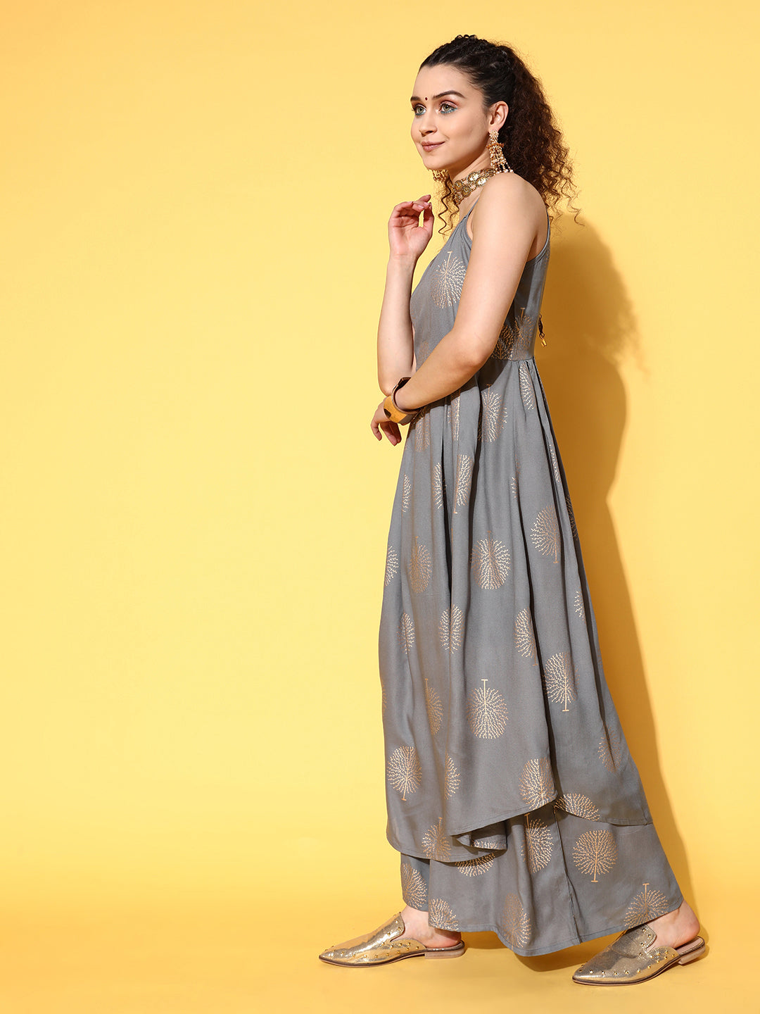 InWeave Women's Grey Gold Strappy Kurta Set - Distacart