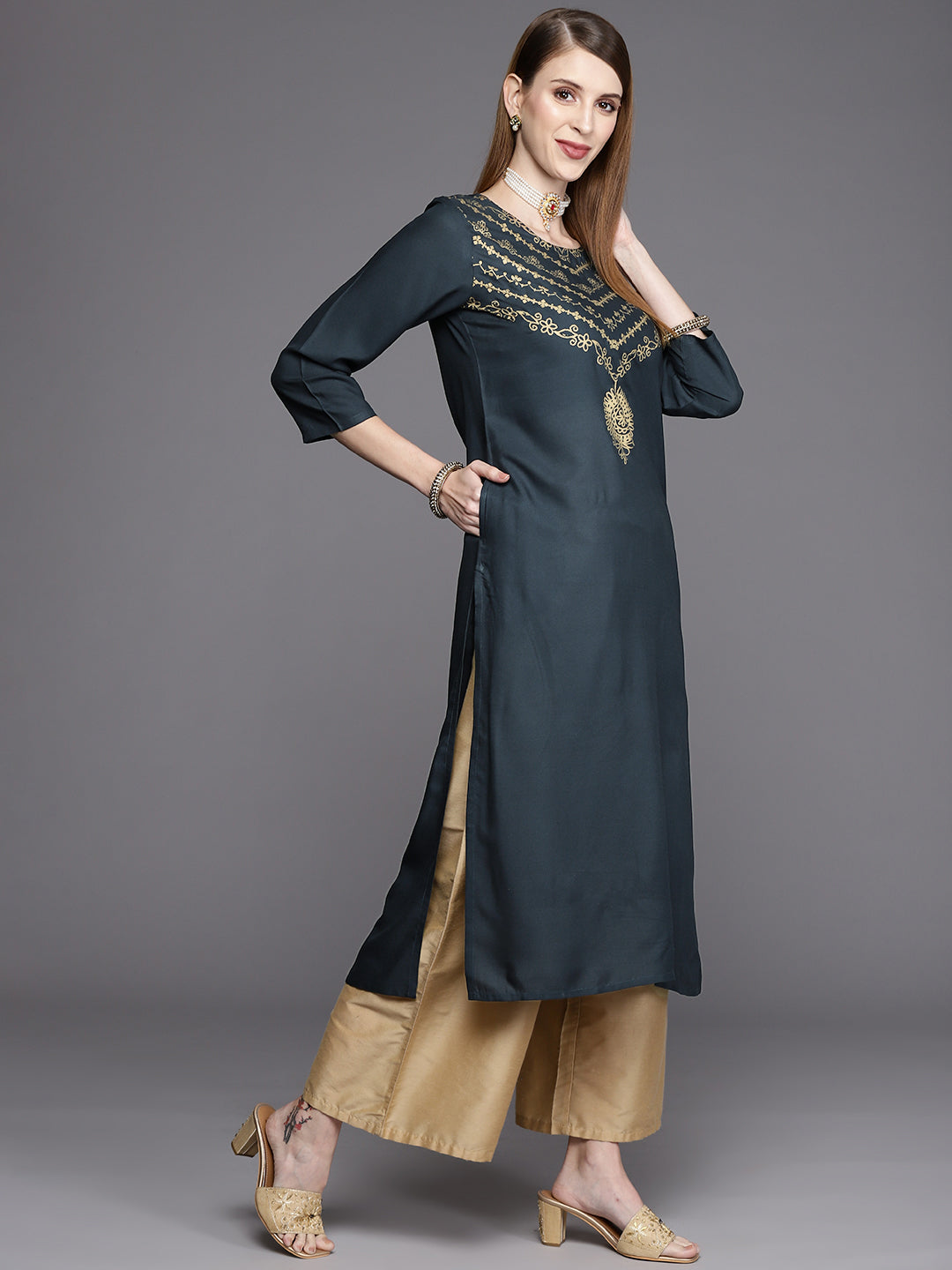 Varanga Women Blue Placement Printed Straight Kurta - Distacart