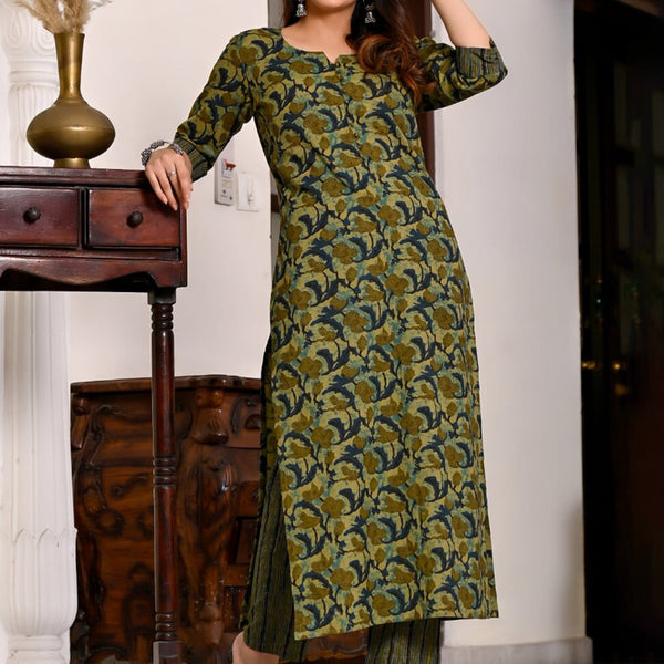 Kalini Floral Printed Regular Kurta with Trousers - Distacart
