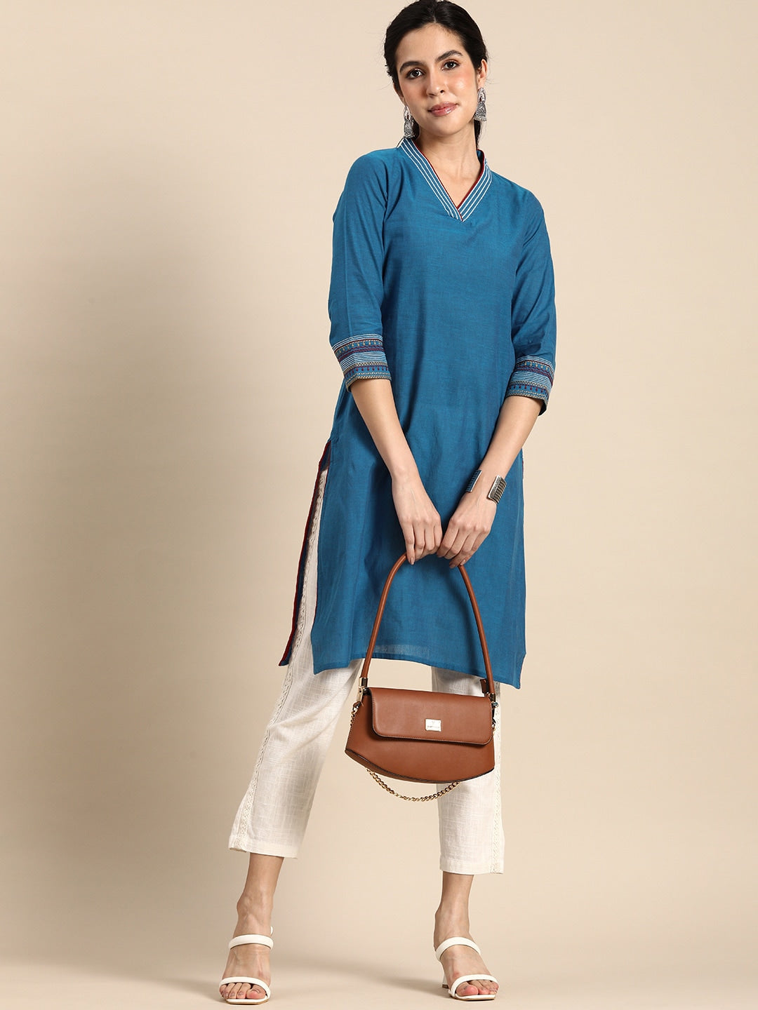 Sangria Women V-Neck Thread Work Kurta - Distacart