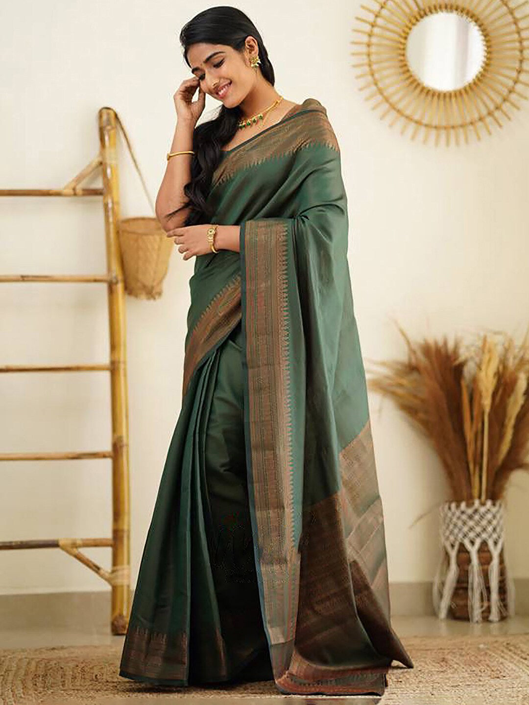 Kalini Zari Banarasi Saree - Distacart