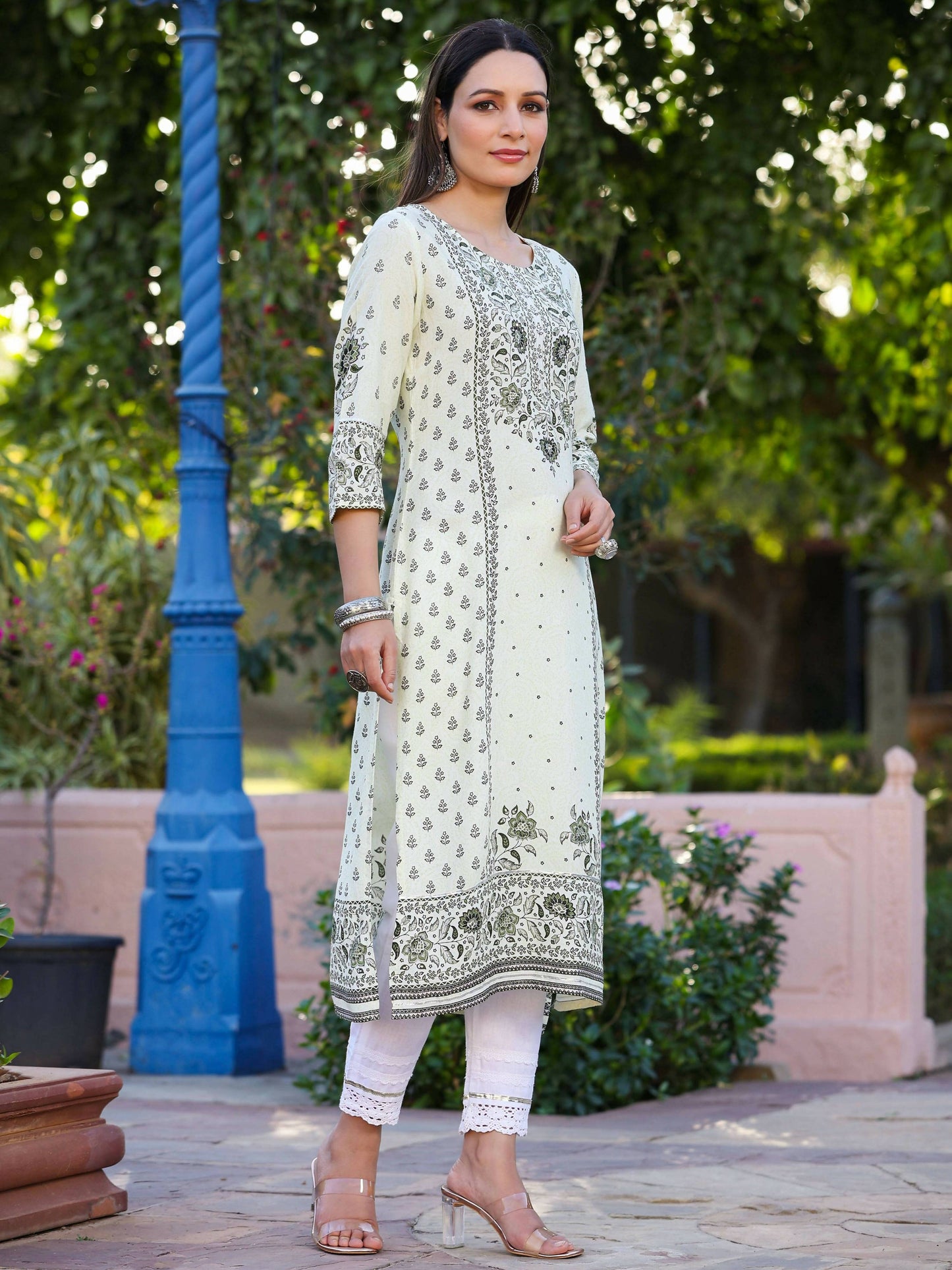 Juniper Women's Green Rayon Staple Kalamkari Floral Placement Printed Kurta - Distacart