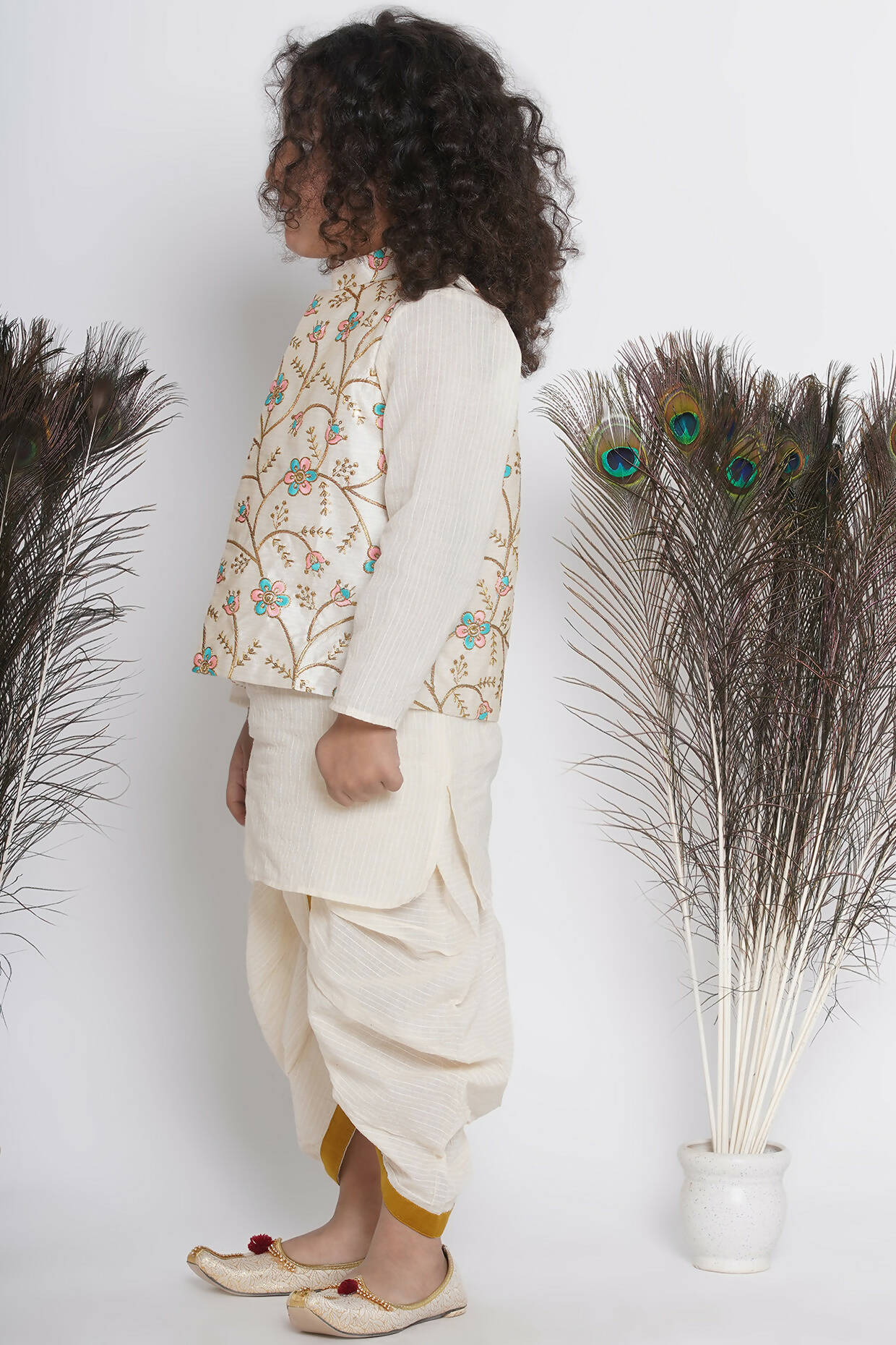 Little Bansi Banarsi Silk Pink Blue Floral Embroidery Jacket With Cotton Kantha kurta And Kantha Dhoti - Cream - Distacart