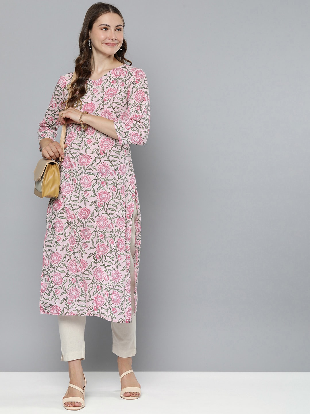 HERE&NOW Floral Printed Floral Kurta - Distacart