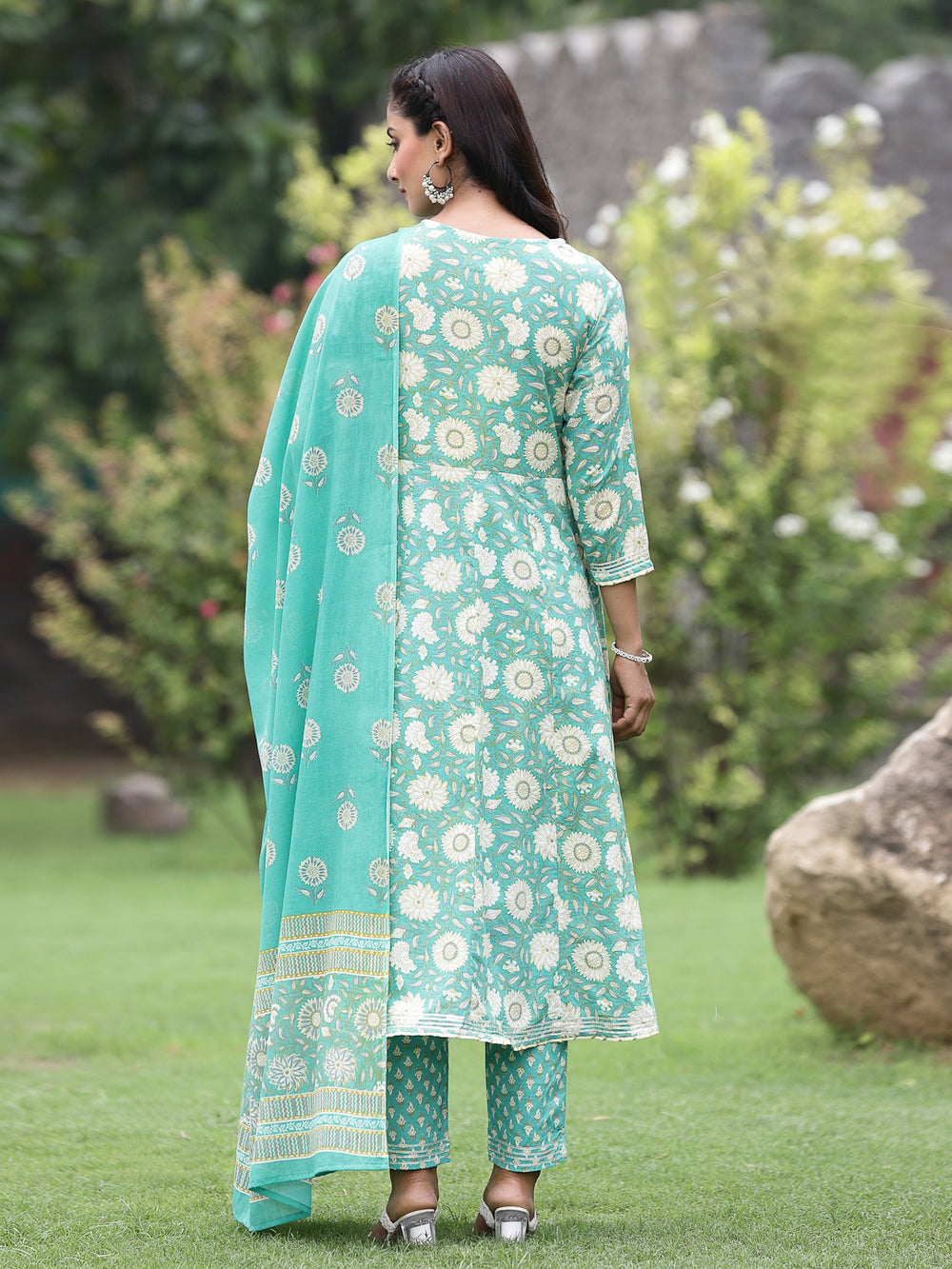 Juniper Women's Seagreen Cotton Cambric Festive Printed Kurta Set - Distacart