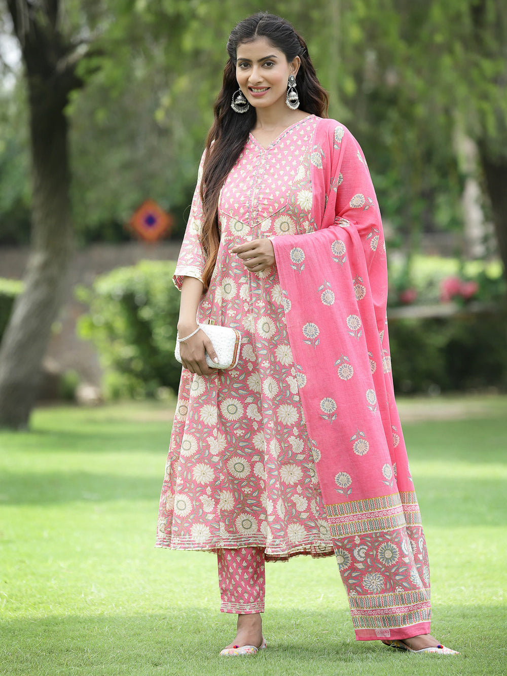 Juniper Women's PInk Cotton Cambric Festive Printed Kurta Set - Distacart