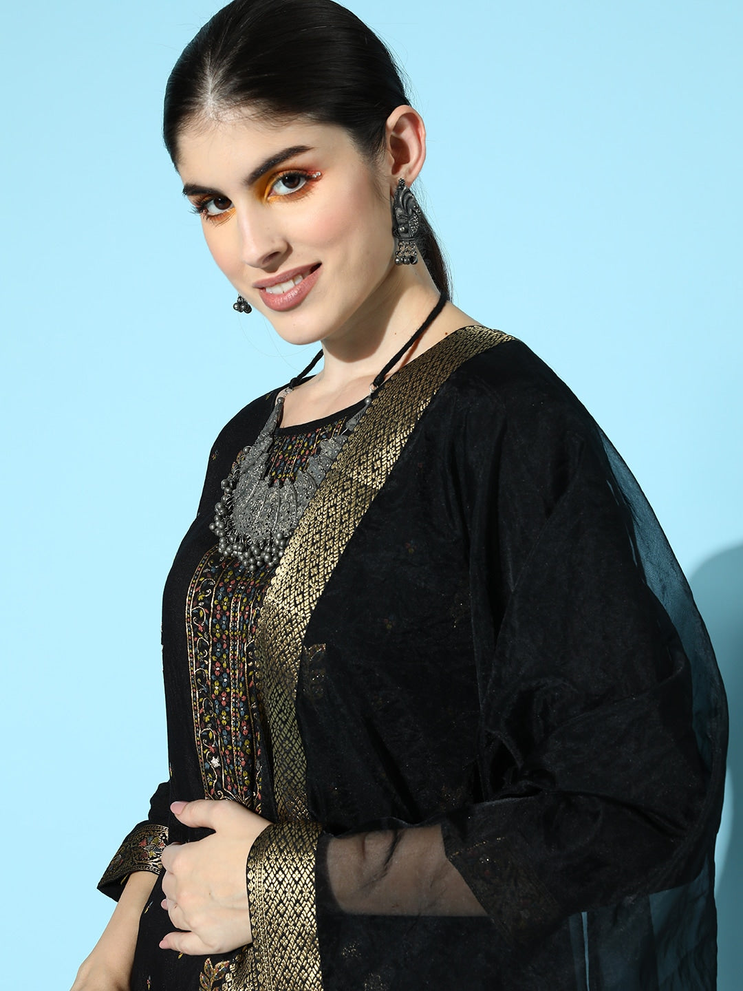 Sangria Floral Yoke Design Jacquard Kurta with Trousers & With Dupatta - Distacart