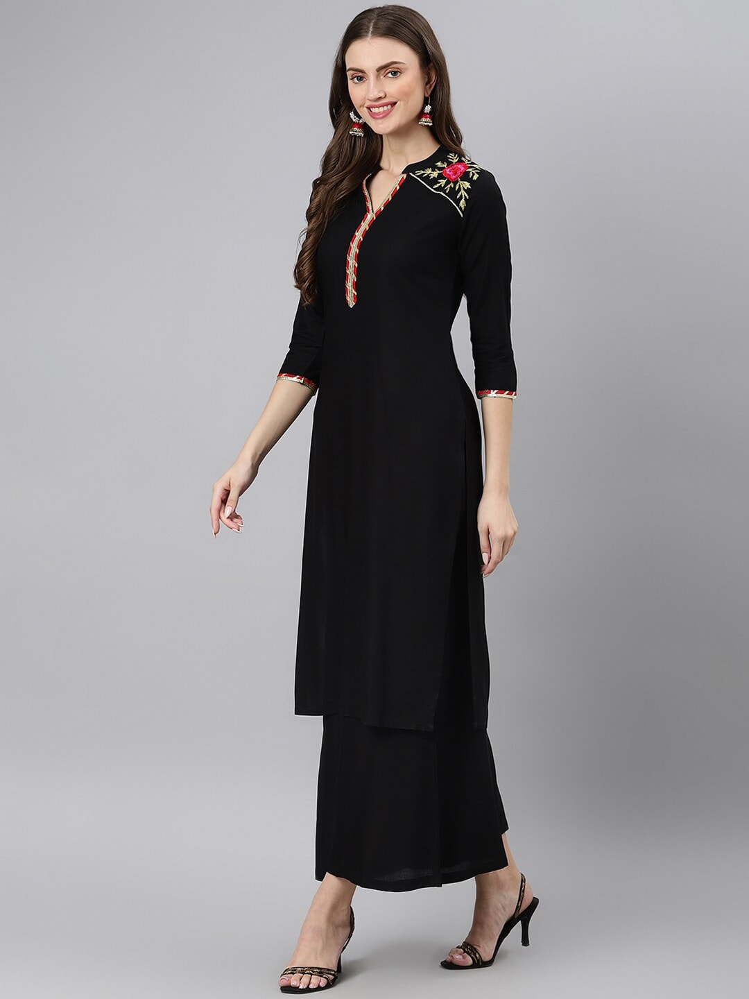 Khushal K Women Black Geometric Thread Work Kurta - Distacart
