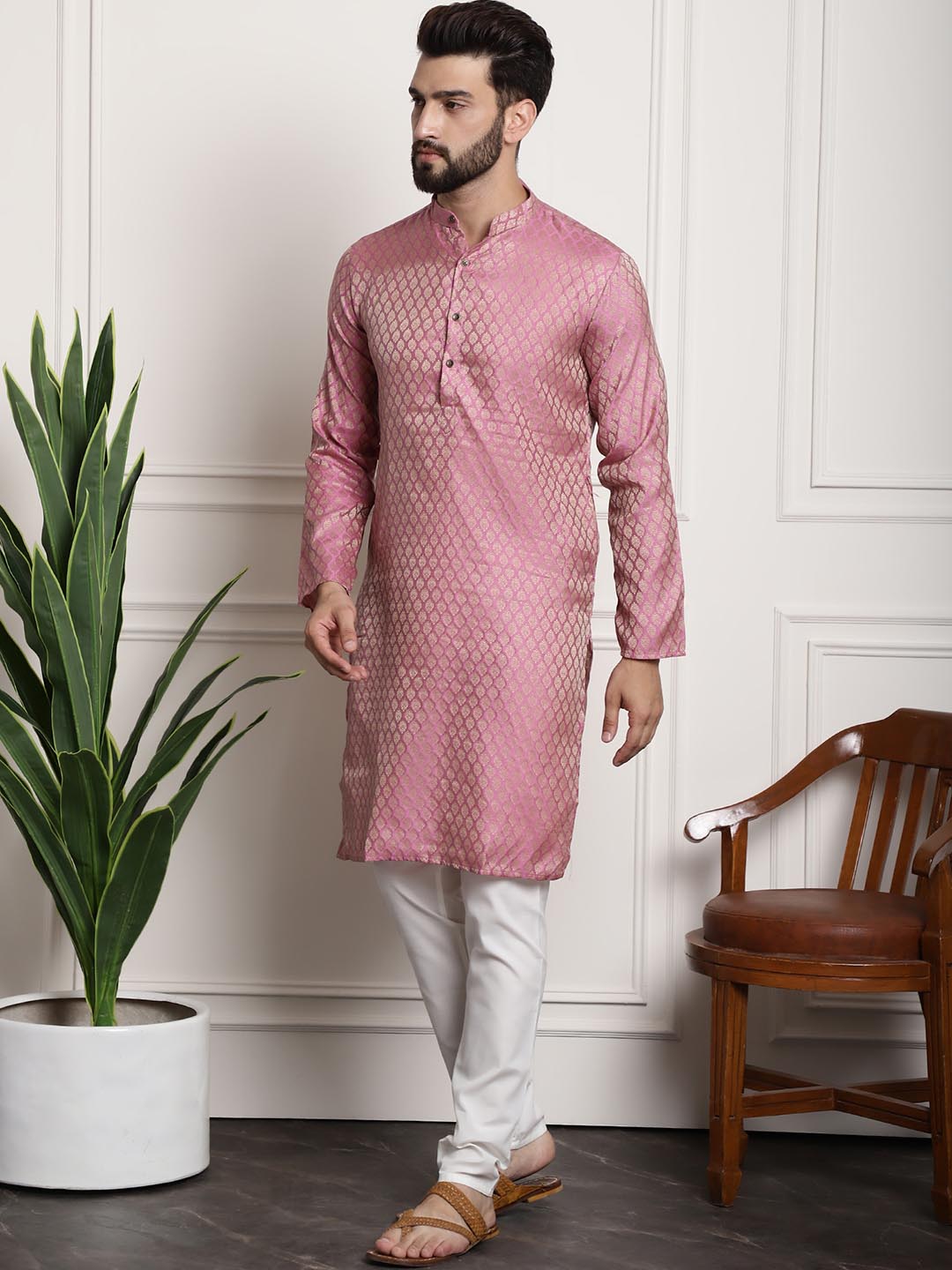 Sojanya Men Pink Ethnic Motifs Kurta with Pyjamas & Nehru Jacket - Distacart