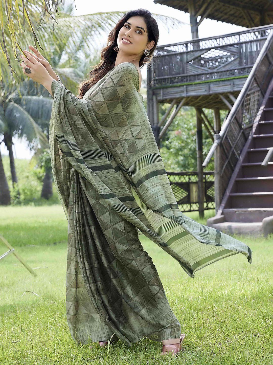 Kalini Geometric Printed Poly Chiffon Saree - Distacart