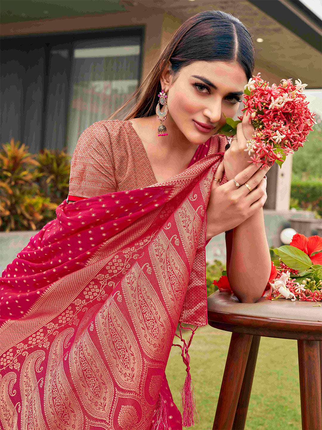 Tikhi Imli Woven Design Zari Art Silk Saree - Distacart