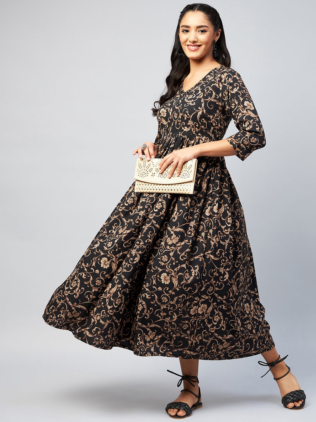 InWeave Women's Black Jaal Print Long Anarkali Kurta - Distacart