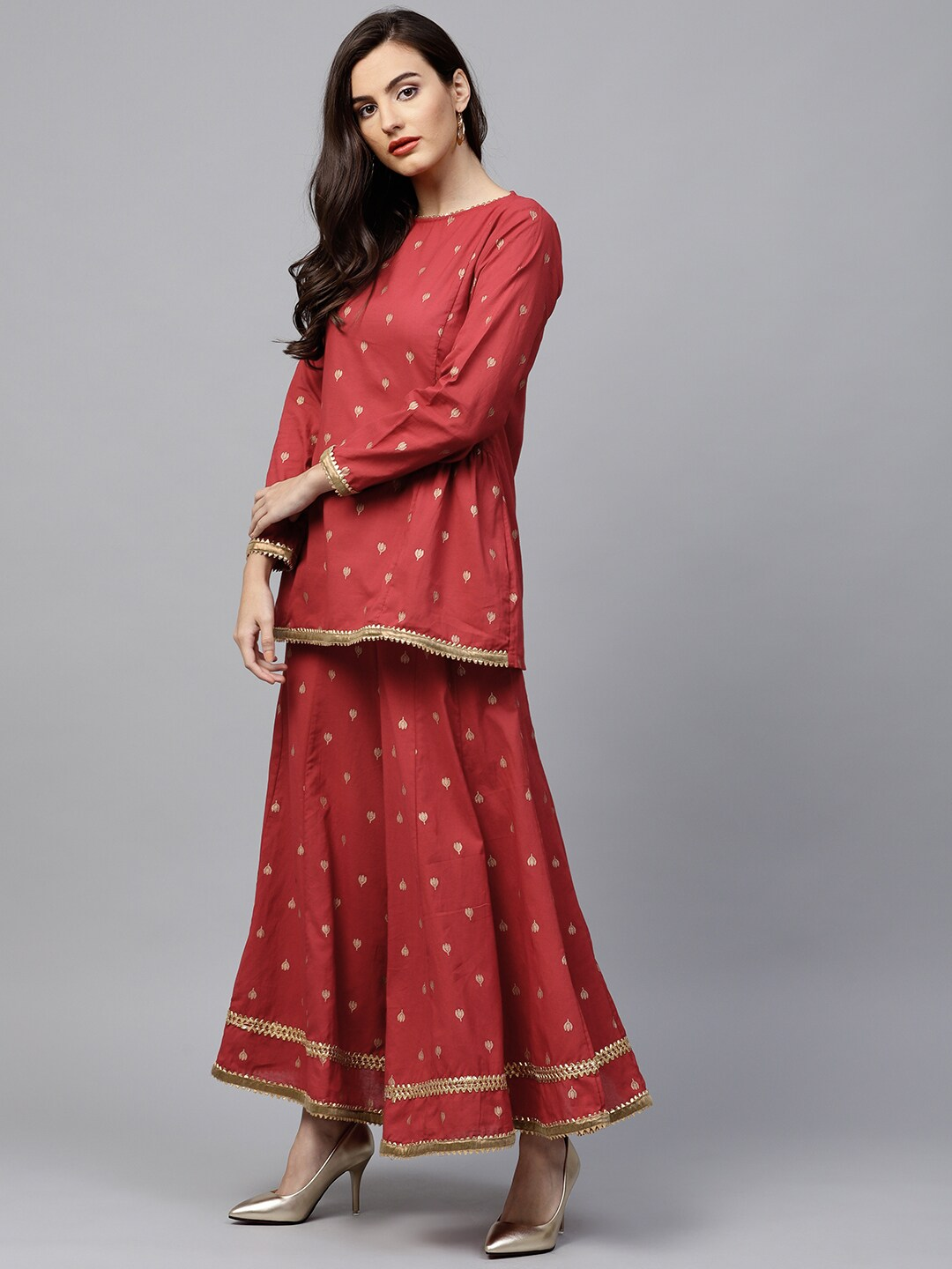 Laxmipati Muslin Rosy Red Straight Cut Kurti With Embroidered Work –  Laxmipati Sarees | Sale