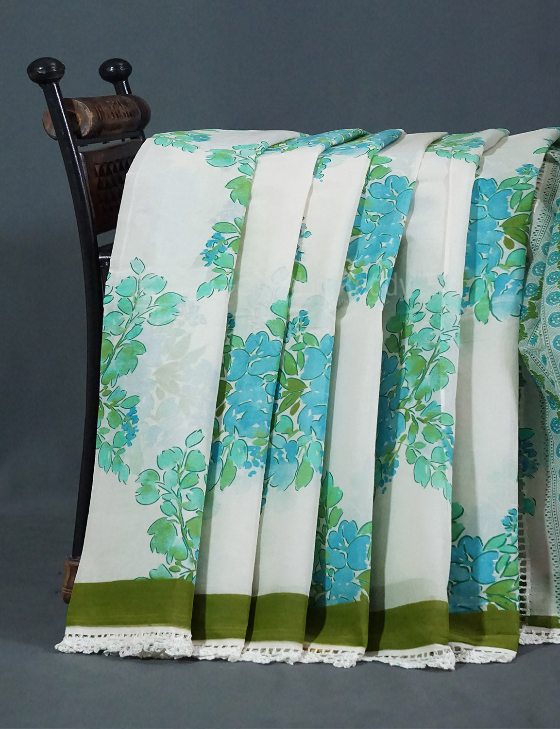 Off White Colour Block Print Crocia Mulmul Cotton Saree By Gayathri Reddy Designer Studio - Distacart