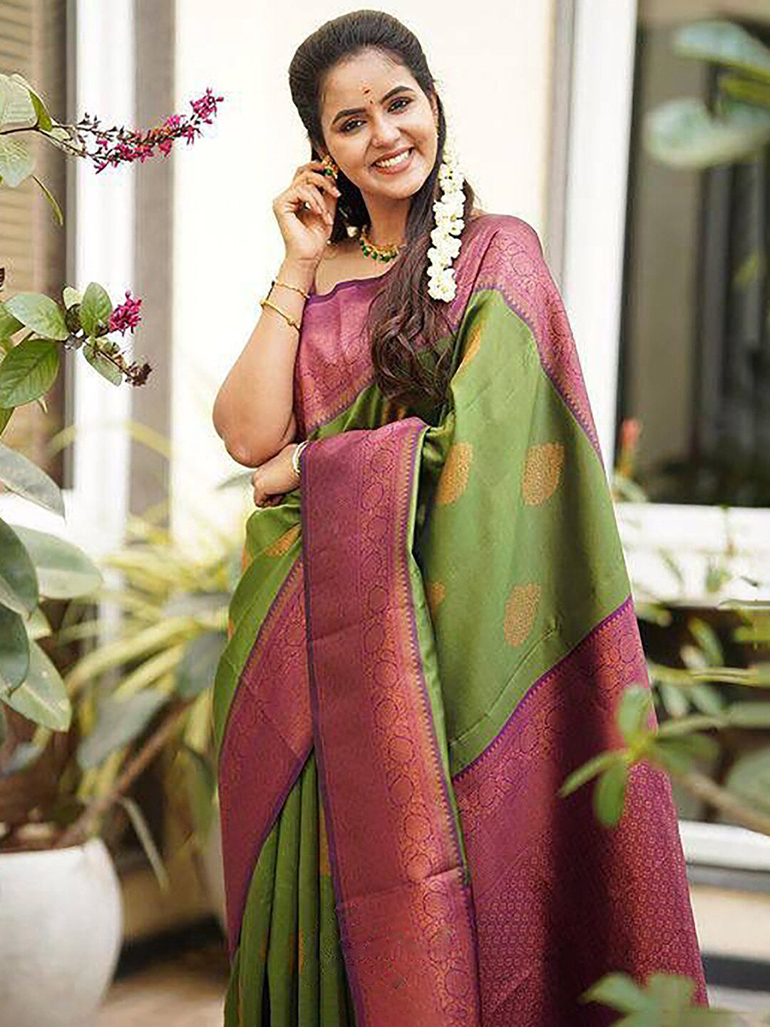 Kalini Ethnic Motifs Woven Design Zari Kanjeevaram Saree - Distacart