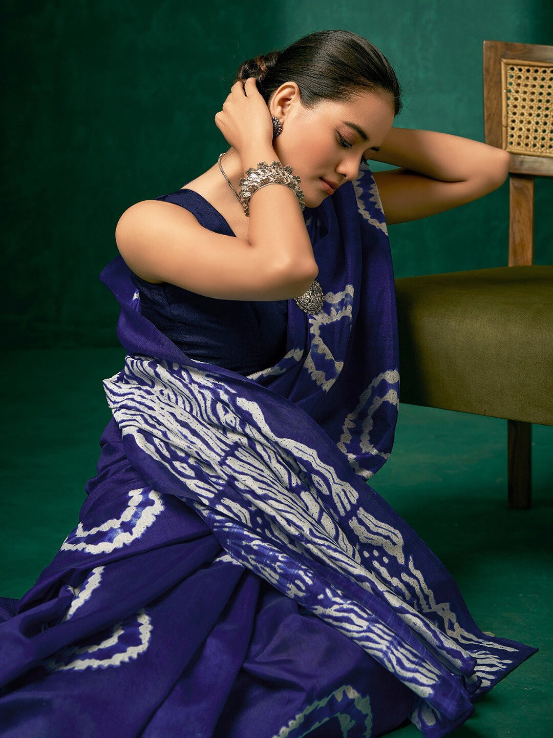 Mitera Purple & White Tie and Dye Art Silk Saree - Distacart