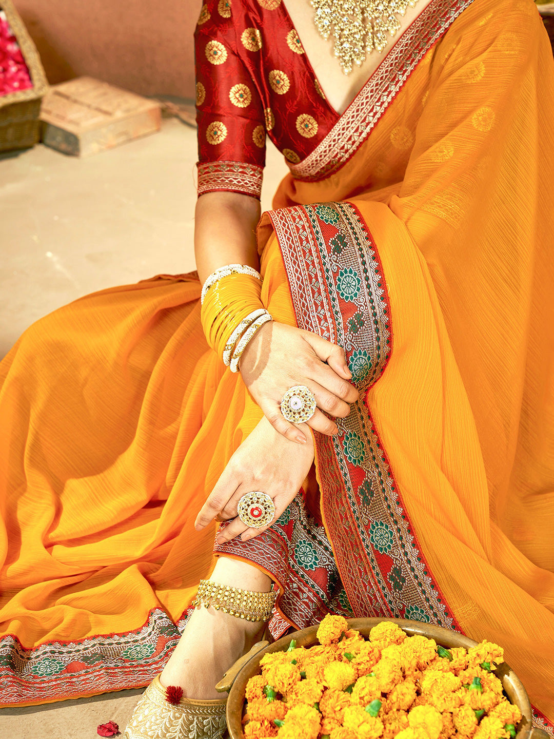Mitera Pure Georgette Saree - Distacart