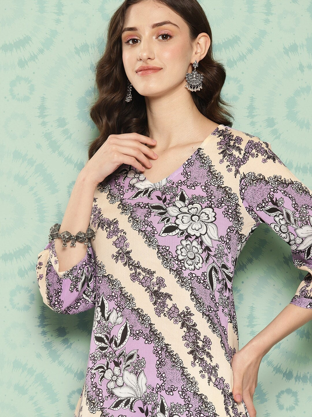 Sangria Floral Printed Curved Hem Kurta - Distacart