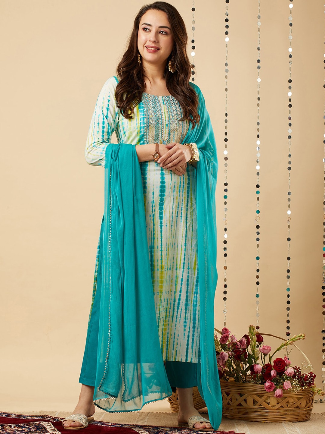 Kalini Shibori Dyed Regular Kurta with Trousers & Dupatta - Distacart