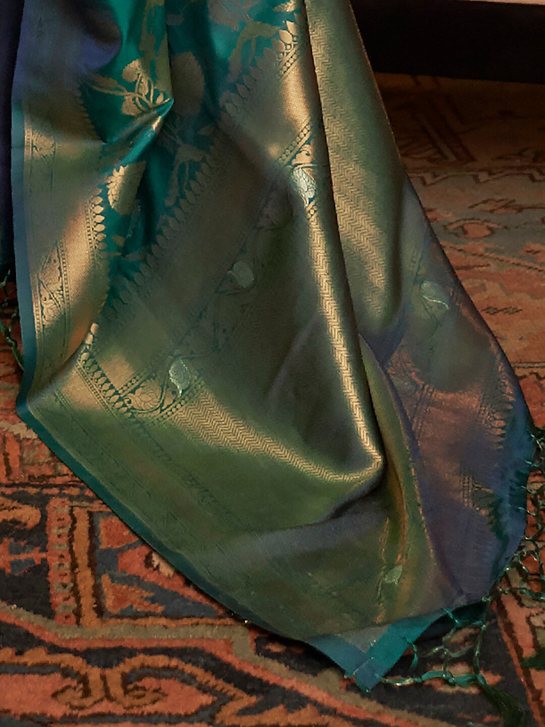Mitera Teal & Gold-Toned Woven Design Zari Silk Blend Banarasi Saree - Distacart