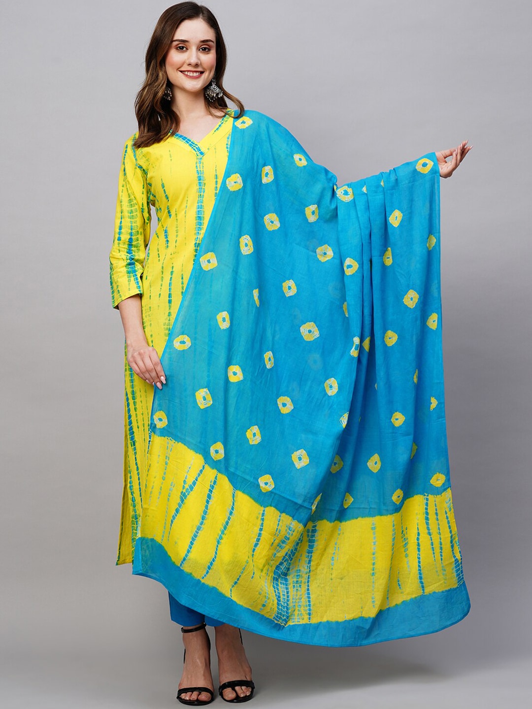 Kalini Tie & Dye Printed Regular Kurta with Trousers & Dupatta - Distacart