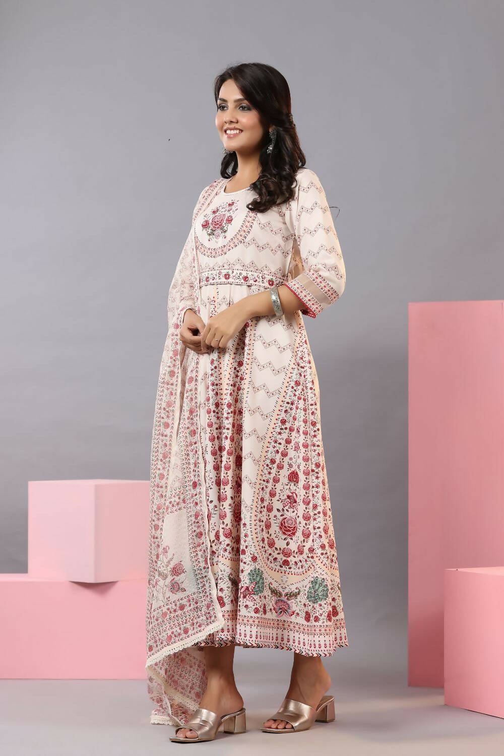 Juniper Women Ecru Rayon Floral Printed Kurta and Dupatta Set - Distacart
