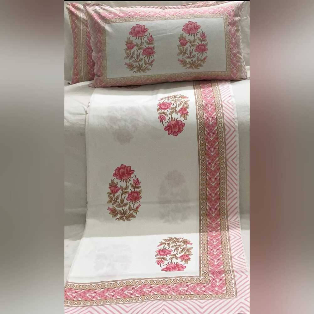 Clovers & Crafts Double Bedsheet With Two Pillow Covers - Atrangz Pink