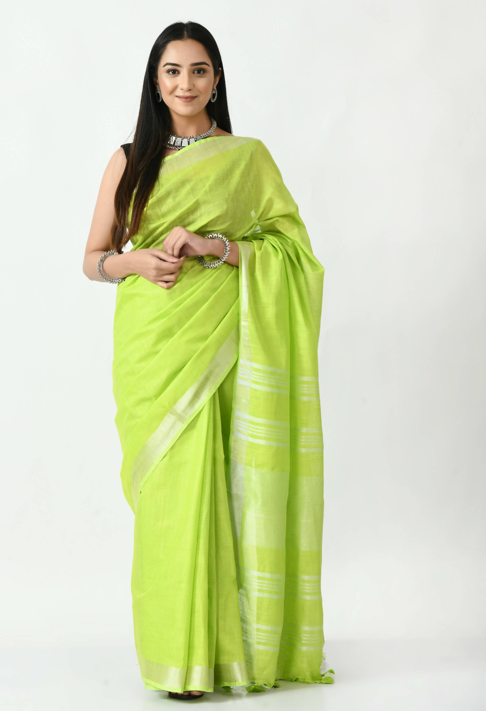 Mominos Fashion Moeza Parrot Green Bhagalpuri Handloom Silk Linen Saree with unstitched Blouse piece - Distacart