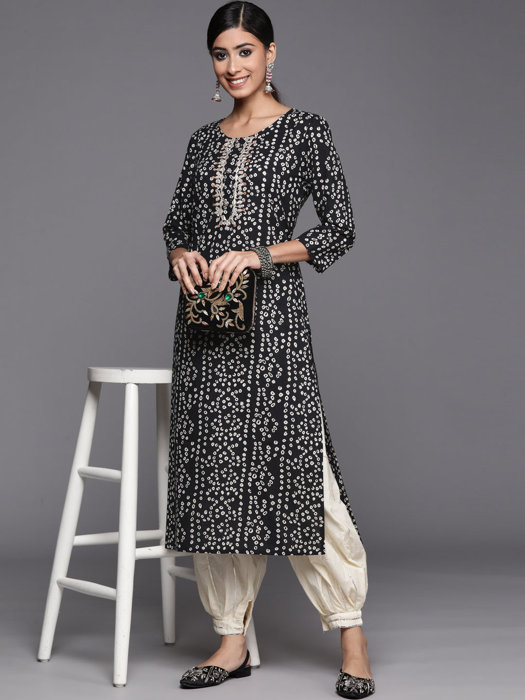 Varanga Black Printed Cotton Kurta Wity Embroidered Yoke - Distacart