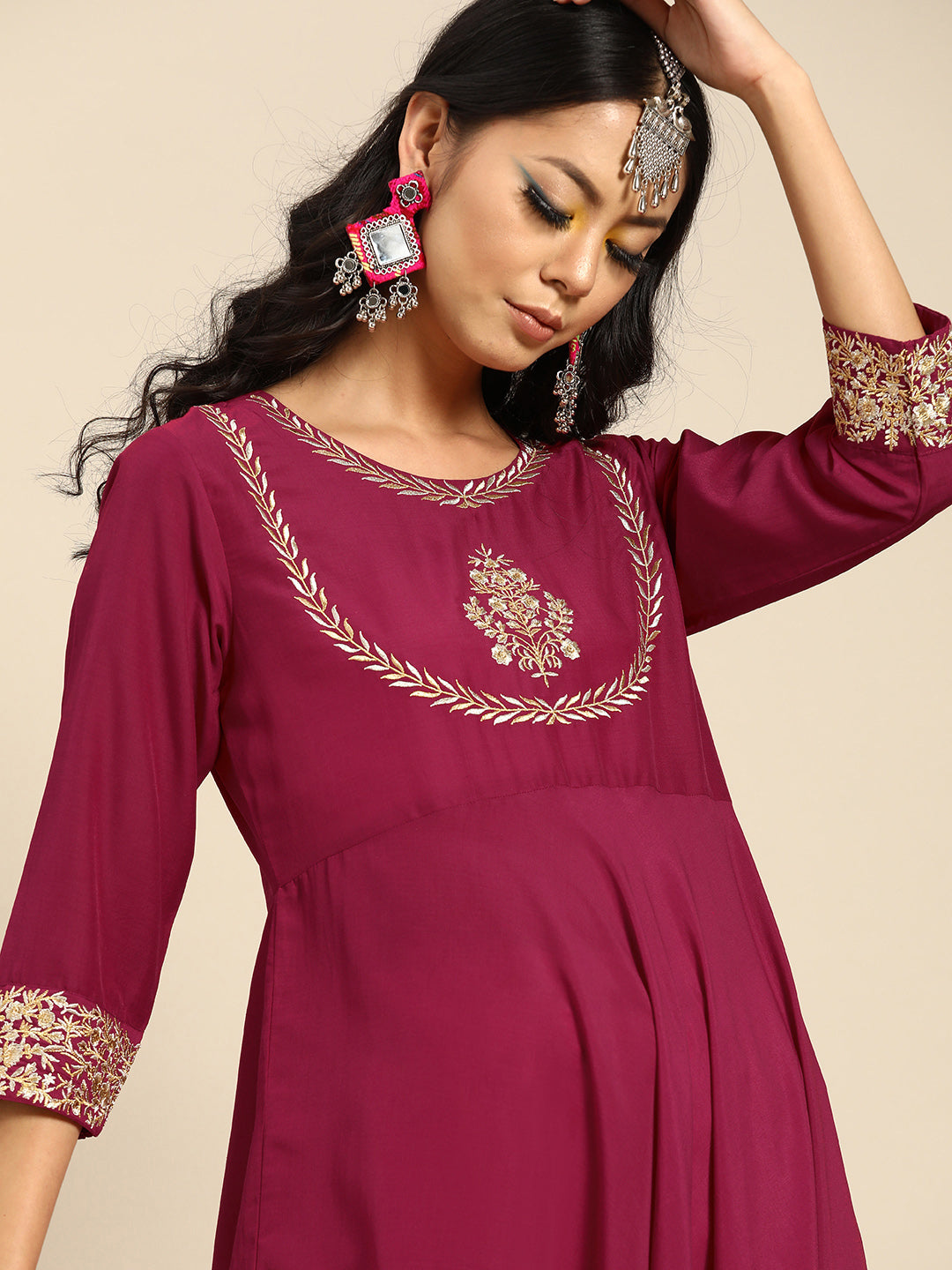 Varanga Women Magenta Embroidered Round Neck Kurta - Distacart