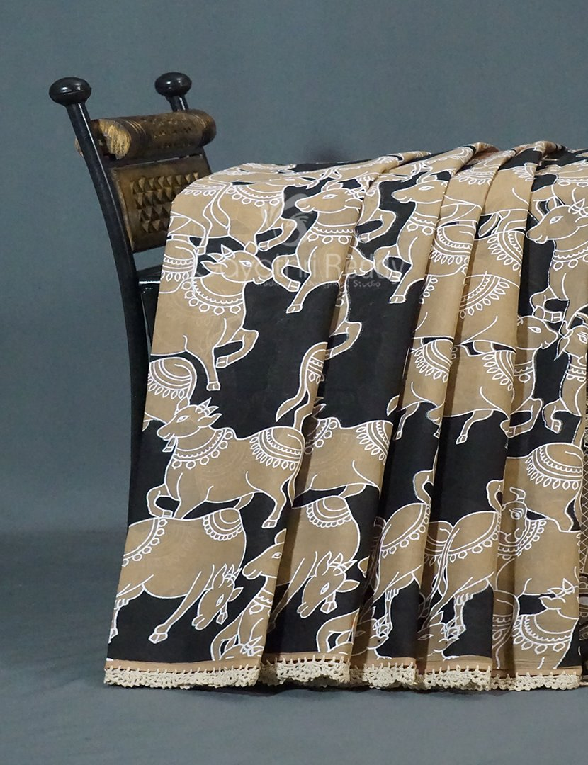 Black And Khaki Combo Colour Pichwai Print Crocia Mulmul Cotton Saree By Gayathri Reddy Designer Studio - Distacart