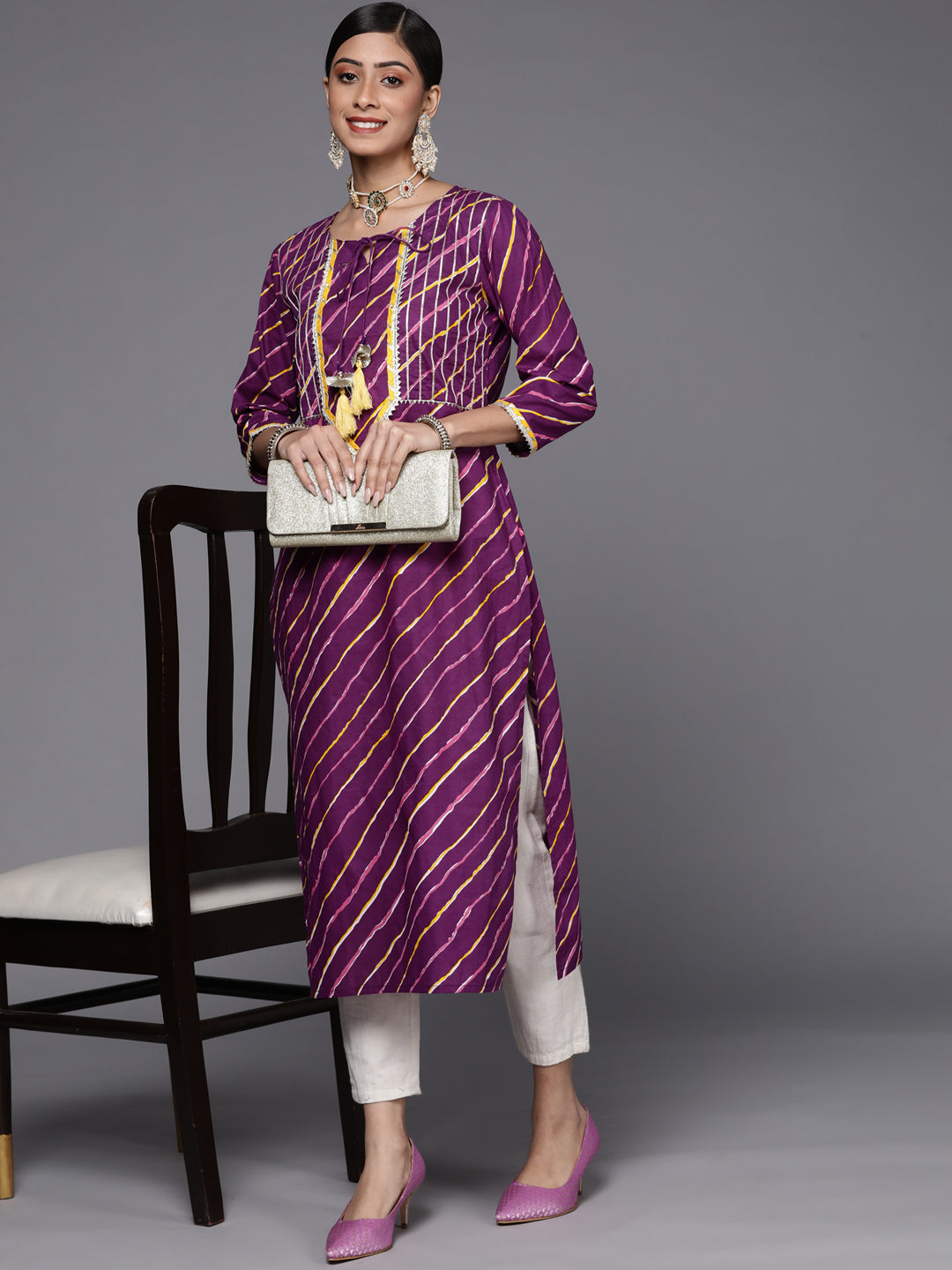 Varanga Purple Printed Straight Kurta With Lace Detailings On Yoke - Distacart