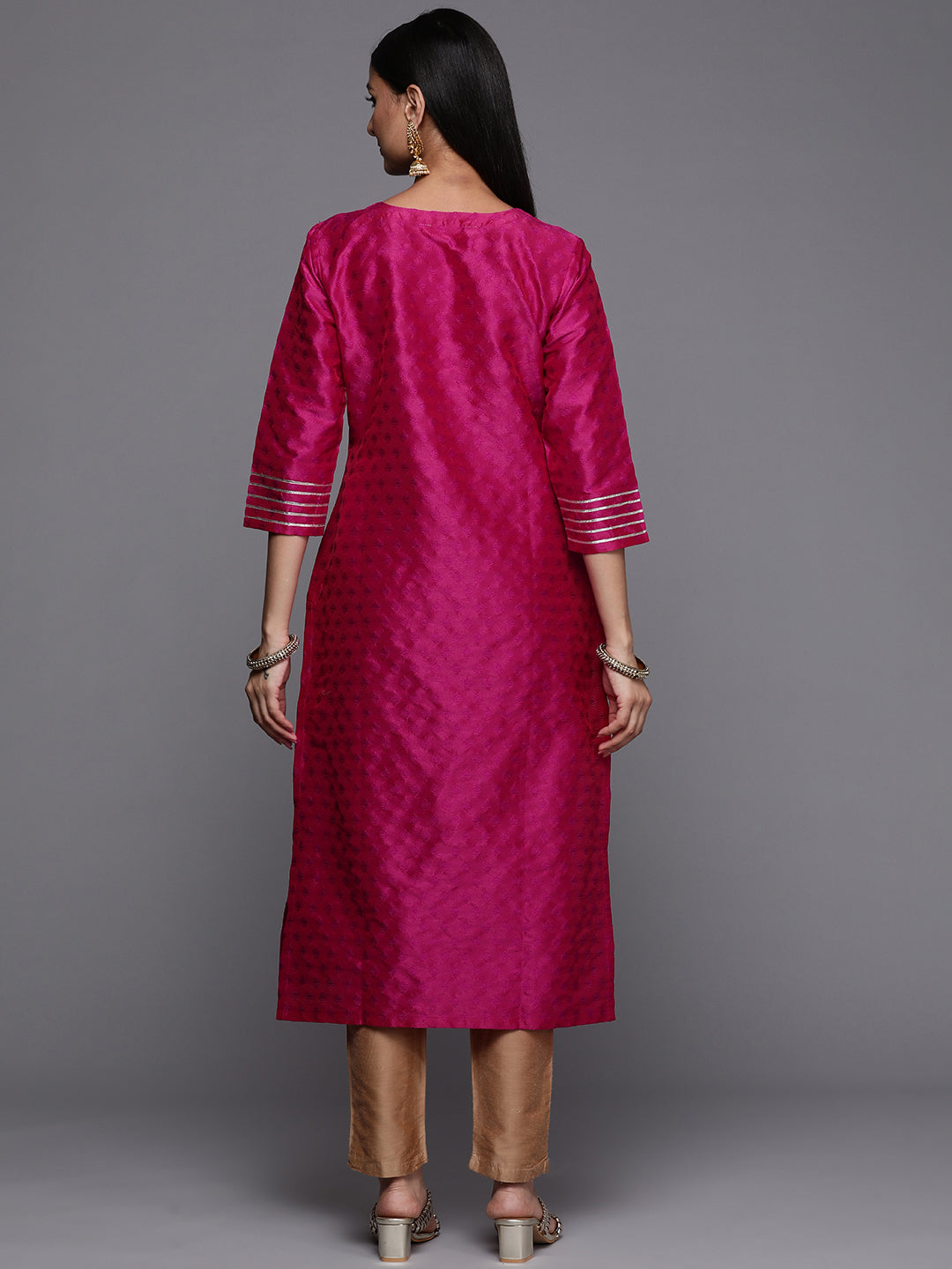 Varanga Pink Embroidered Straight Kurta With Three Quarter Sleeves - Distacart
