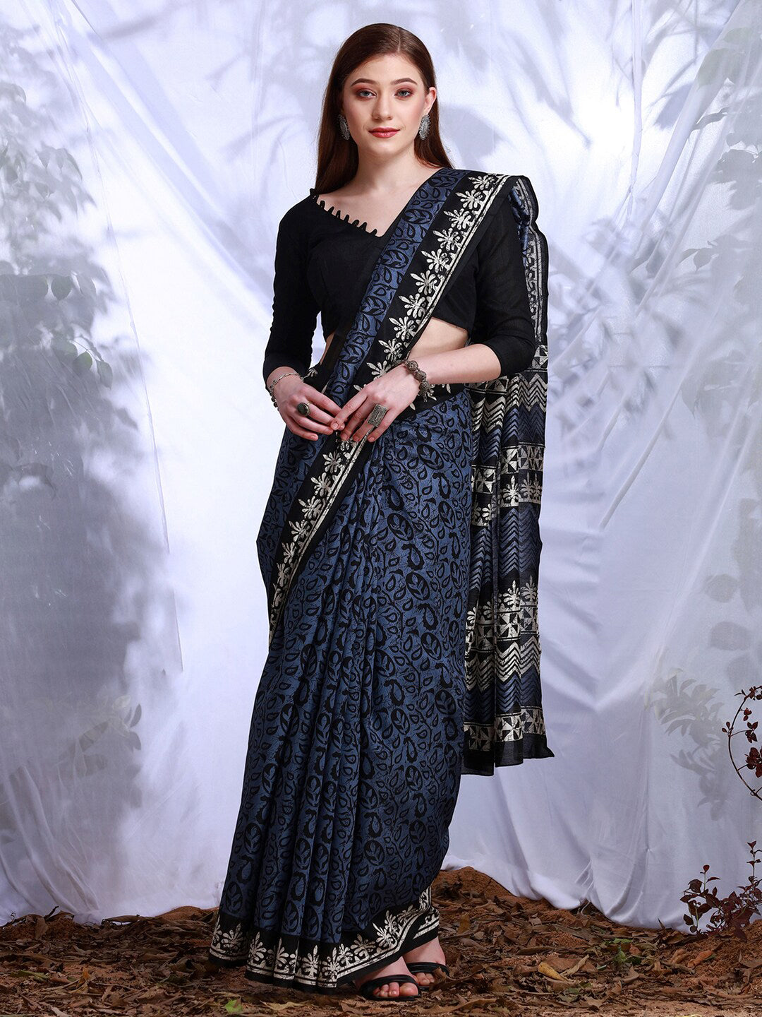 Kalini Paisley Printed Saree - Distacart