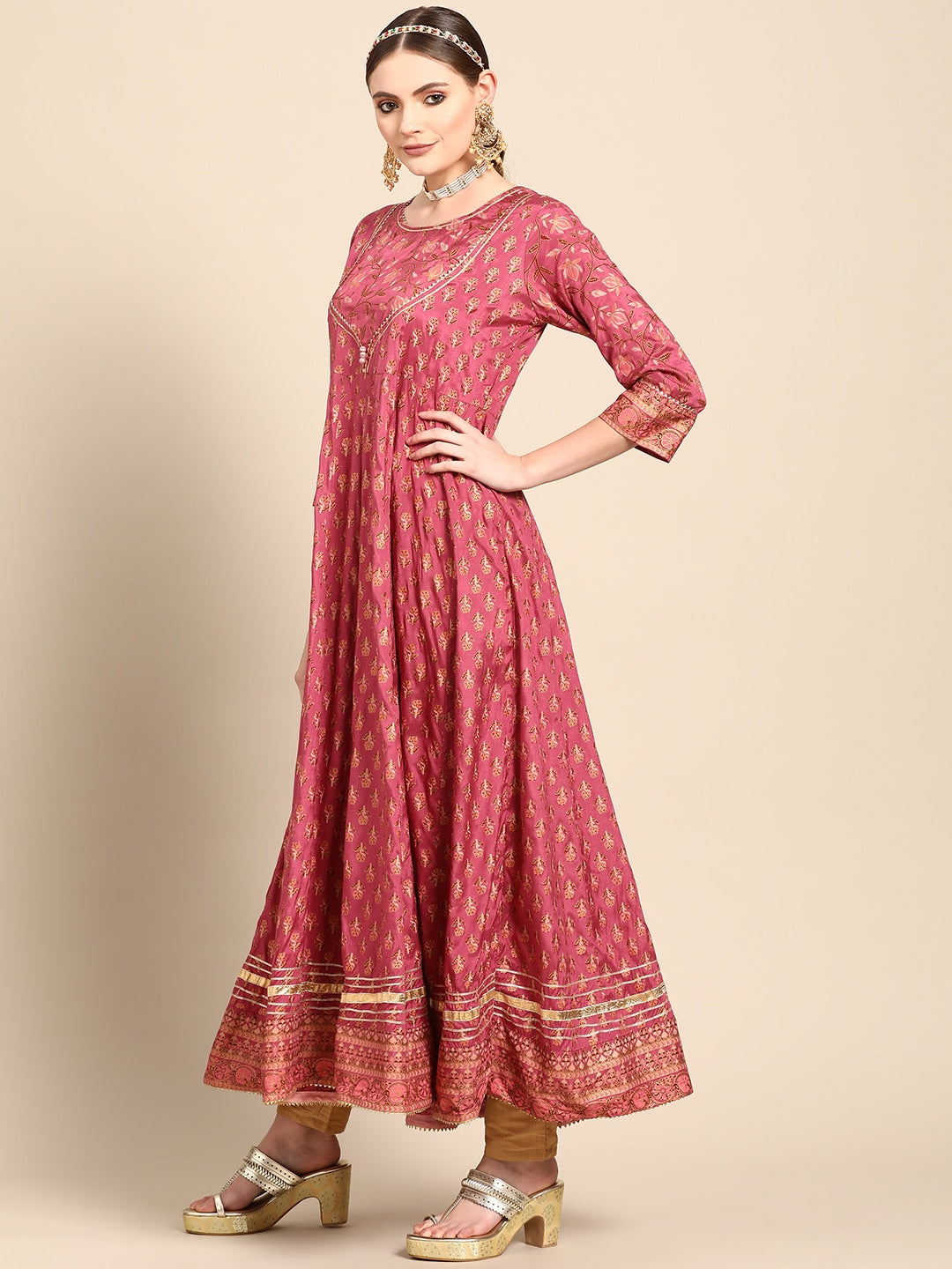 Sangria Women Pink & Peach-Coloured Floral Printed Floral Anarkali Kurta - Distacart