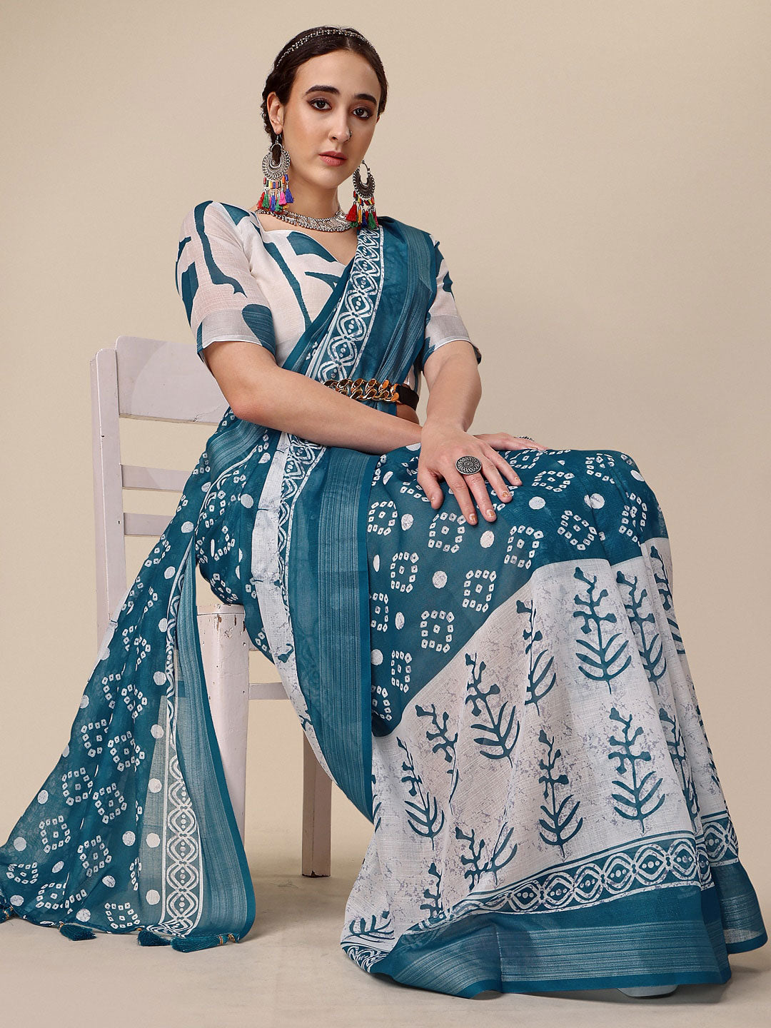 Sangria Teal & White Floral Printed Pure Linen Saree - Distacart