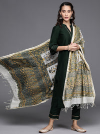 Thumbnail for Libas Green & Gold Solid Gotta Patti Straight Kurta with Trousers & With Dupatta - Distacart