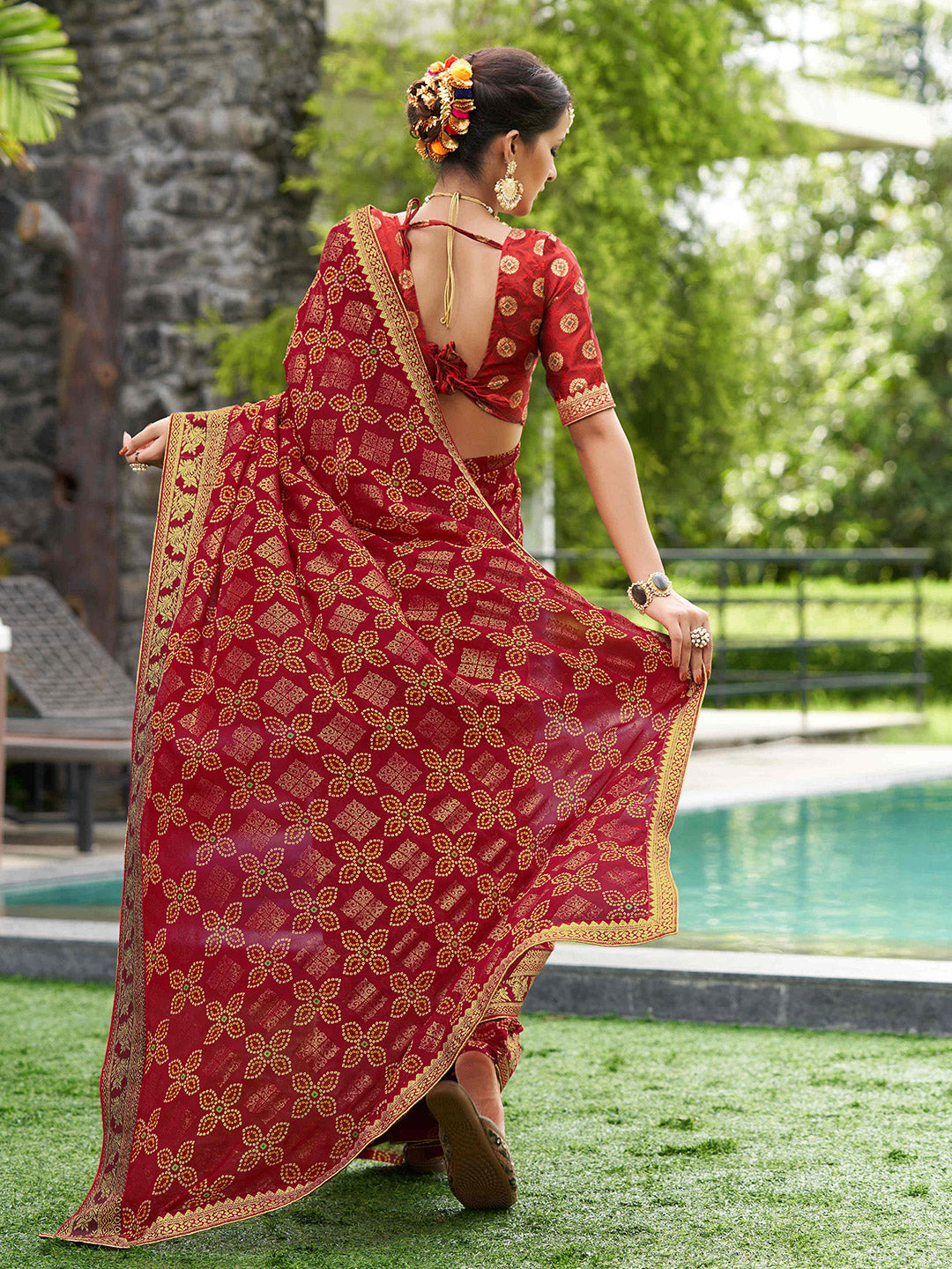 Mitera Bandhani Zari Pure Georgette Saree - Distacart