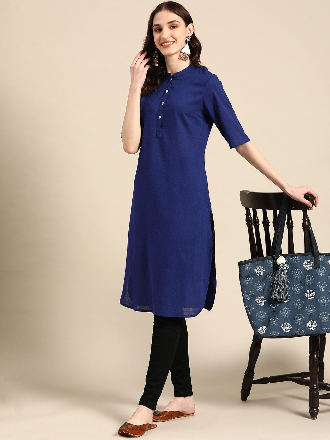 Sangria Women Solid Mandarin Collar Pure Cotton Indigo Kurta - Distacart