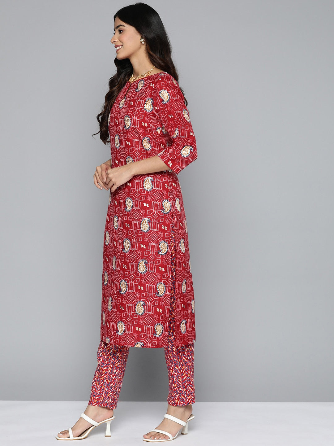 HERE&NOW Floral Printed Regular Kurta with Palazzos - Distacart