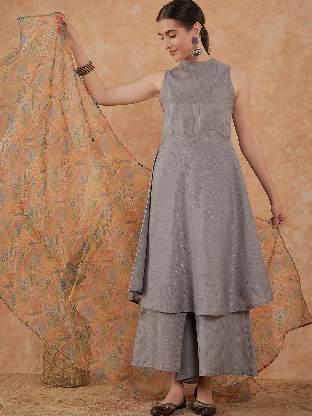 InWeave Women's Light Grey Lurex Kurta Set Multi Garden Or Dupatta - Distacart