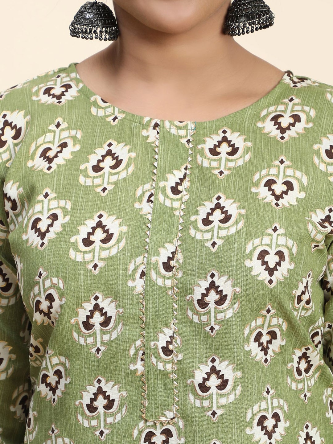 Kalini Floral Printed Round Neck Kurta with Trousers - Distacart