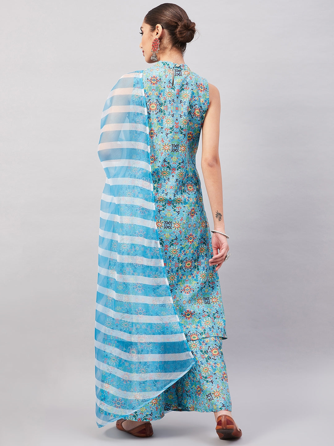 InWeave Women's Sky Blue Floral Halter Kurta Set W Sb Leh Organza Dupatta - Distacart