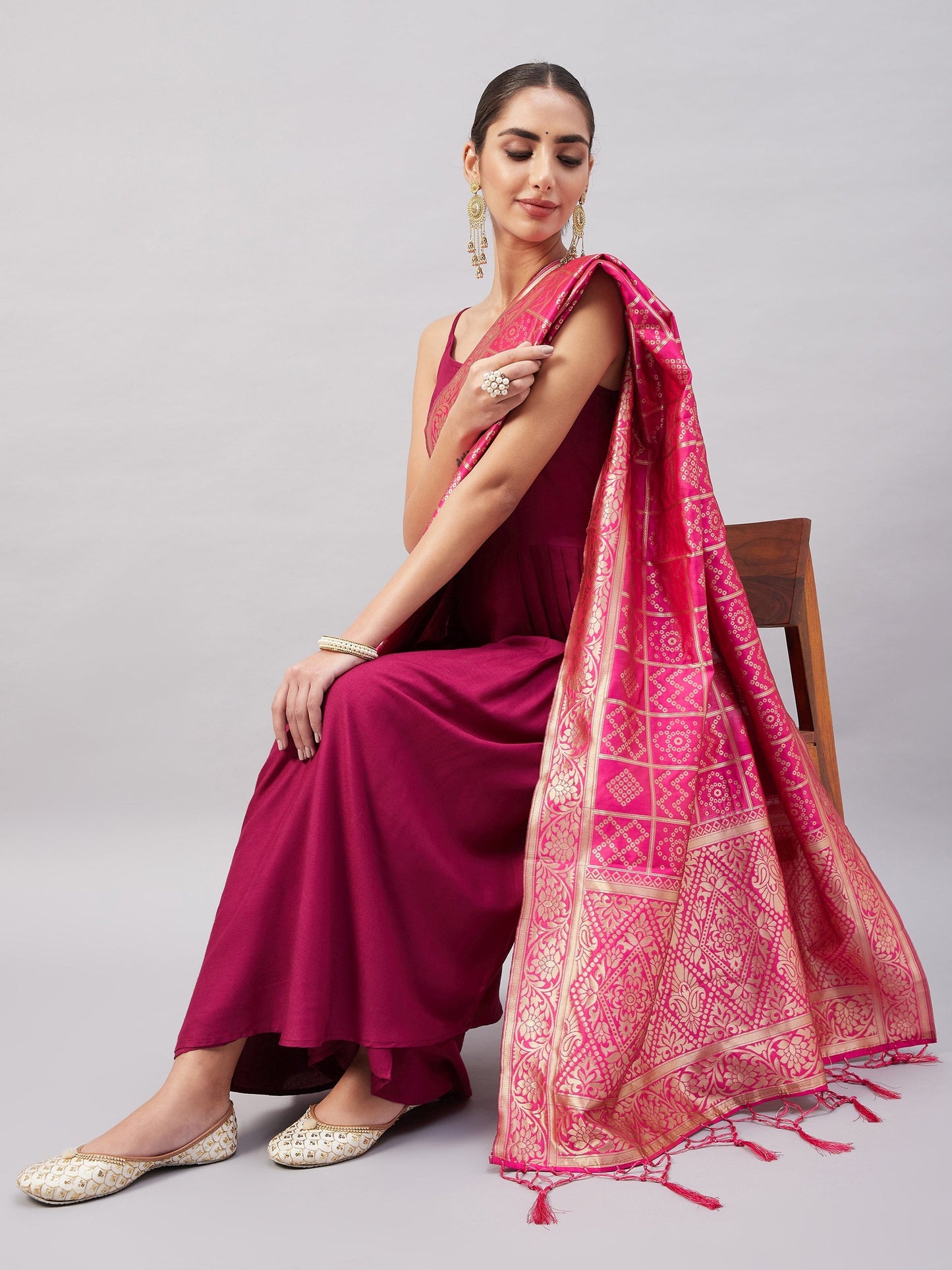 InWeave Women's Wine Solid Strappy Set With Pink Brocade Dupatta - Distacart