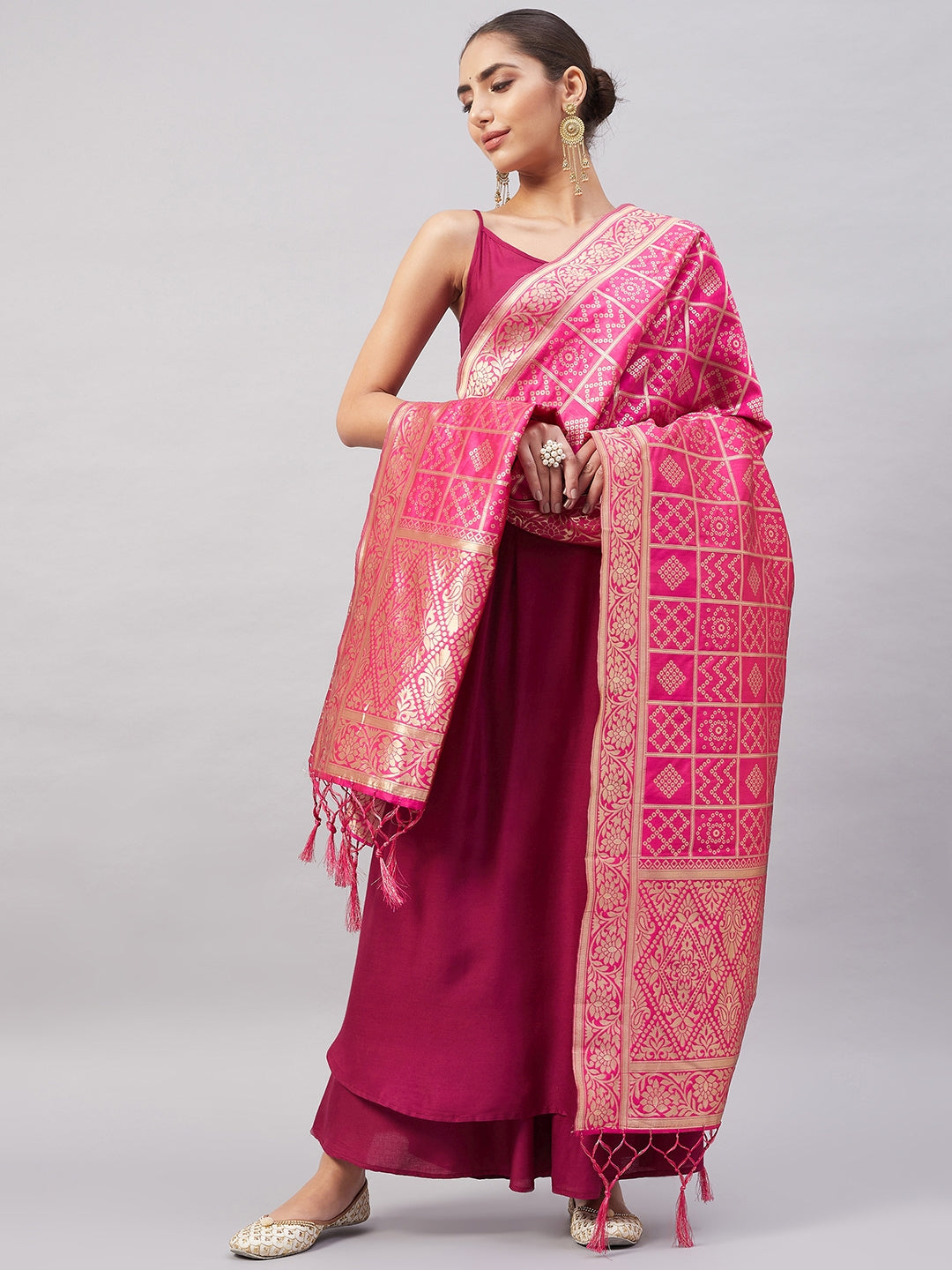 InWeave Women's Wine Solid Strappy Set With Pink Brocade Dupatta - Distacart
