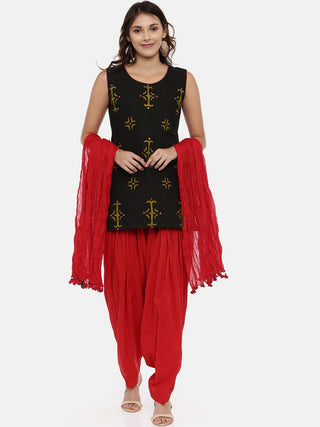 Souchii Red Solid Tasselled Cotton Dupatta - Distacart