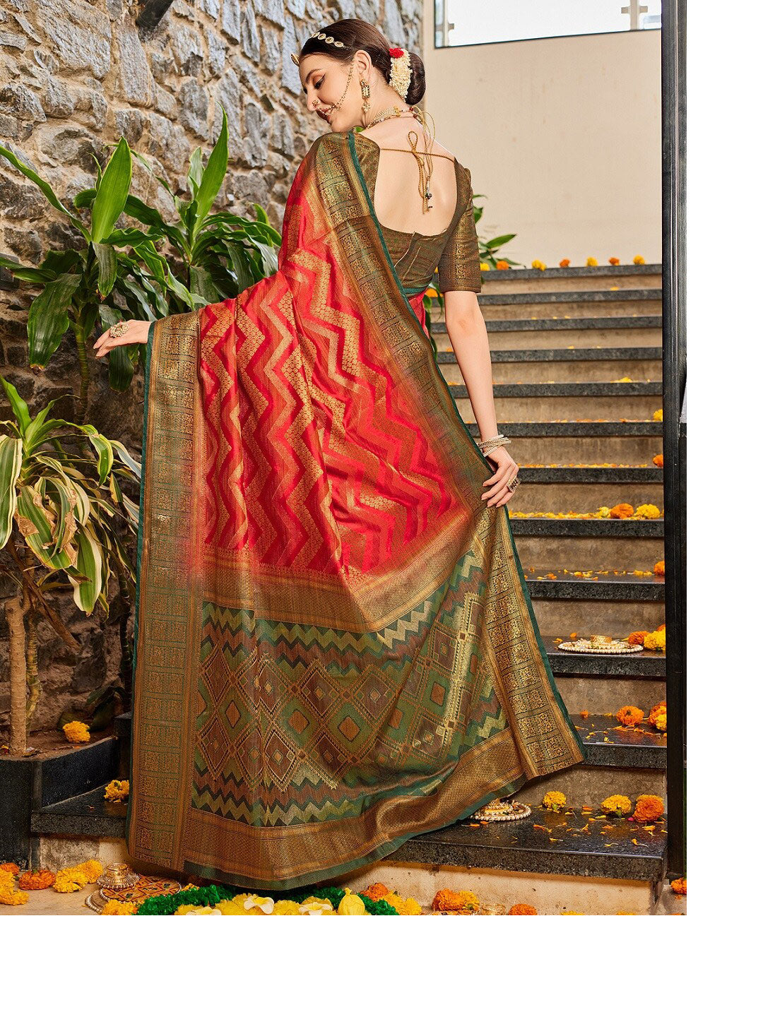Kalini Ethnic Motifs Woven Design Zari Detail Kanjeevaram Saree - Distacart