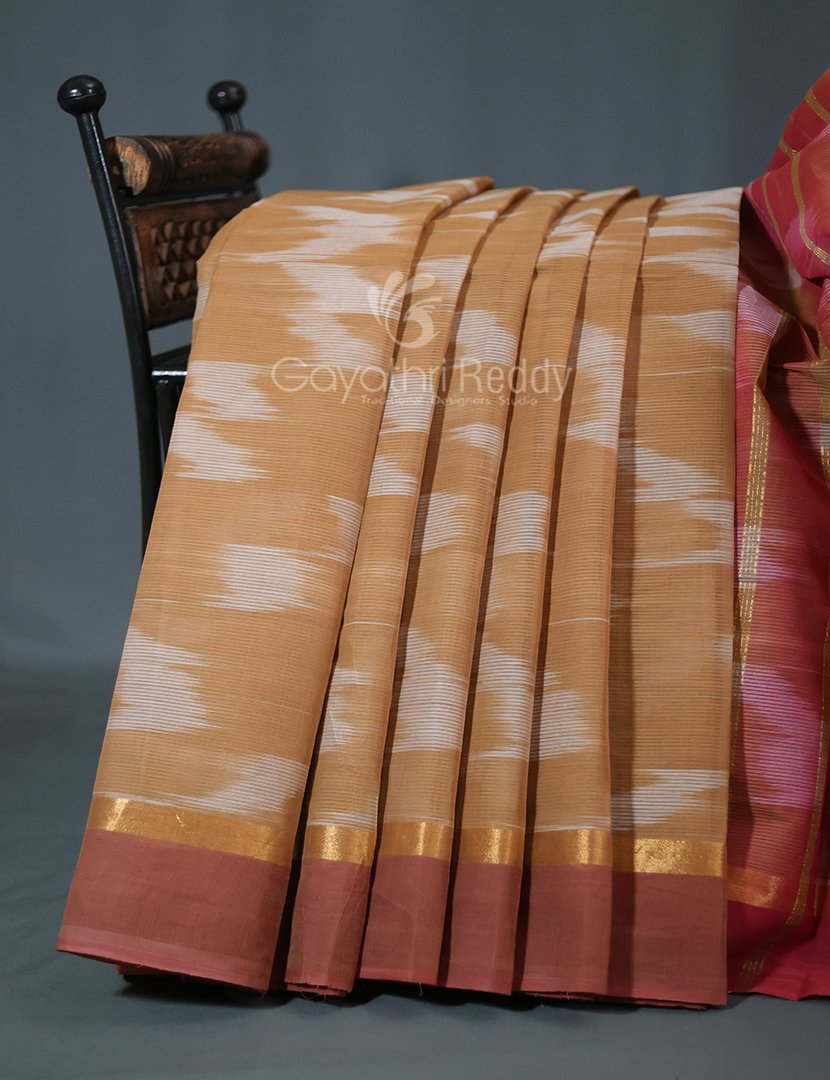 Dual Shades of Light Beige And Dark Rust Mangalagiri Ikkat Cotton Saree By Gayathri Reddy Designer Studio - Distacart